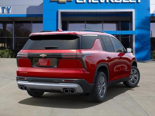 2025 Chevrolet Traverse LT
