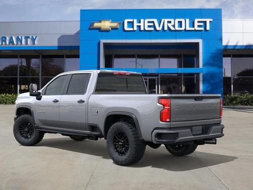 2025 Chevrolet Silverado 2500 4WD Crew Cab Standard Bed ZR2
