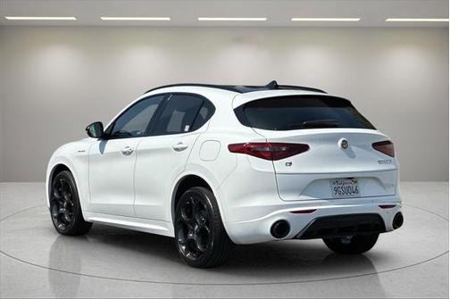 2022 Alfa Romeo Stelvio Ti