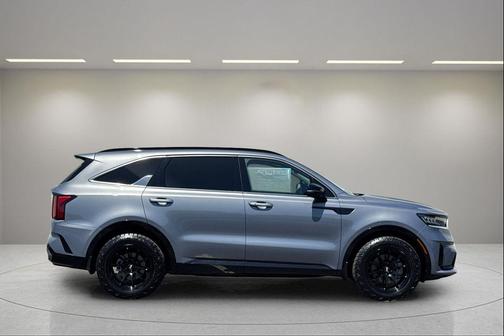Silver 2021 Kia Sorento S