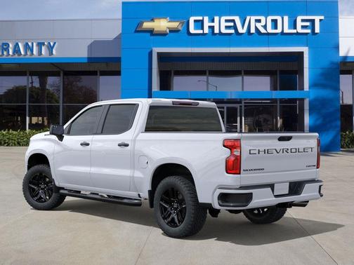 2025 Chevrolet Silverado 1500 Custom