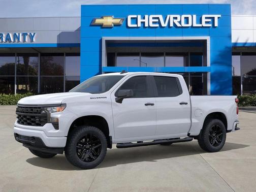 2025 Chevrolet Silverado 1500 Custom