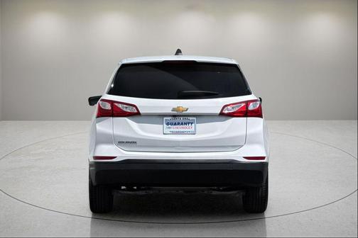 Summit White 2019 Chevrolet Equinox LS