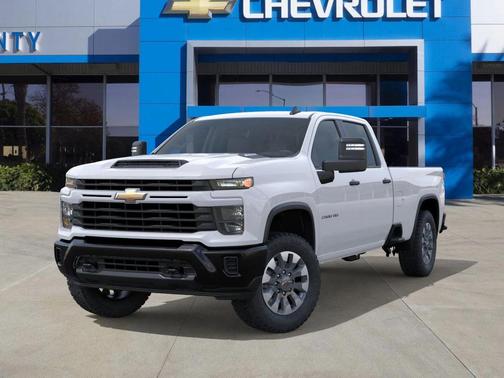2026 Chevrolet Silverado 2500 Custom