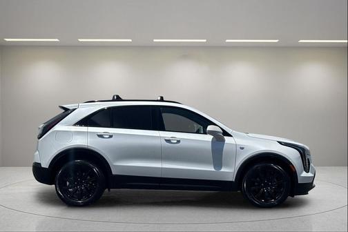 Crystal White Tricoat 2020 Cadillac XT4 Sport