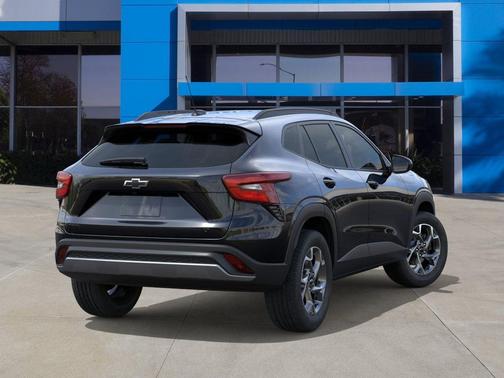 Mosaic Black Metallic 2026 Chevrolet Trax LT