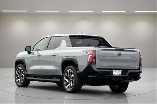 2025 Chevrolet Silverado EV RST