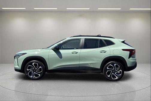 Cacti Green 2024 Chevrolet Trax FWD 2RS