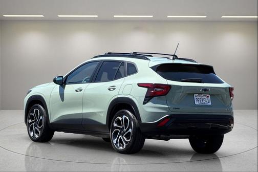 Cacti Green 2024 Chevrolet Trax FWD 2RS