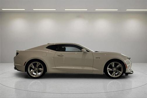 2021 Chevrolet Camaro RWD Coupe LT1