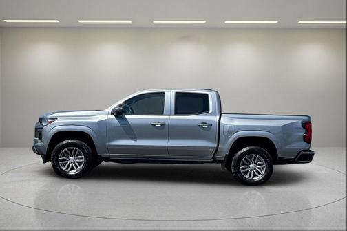 Sterling Gray Metallic 2026 Chevrolet Colorado LT