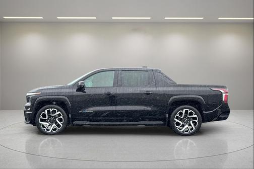 2024 Chevrolet Silverado EV First-Edition RST 4WD