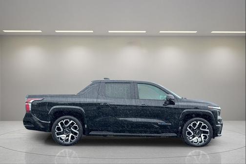 2024 Chevrolet Silverado EV First-Edition RST 4WD