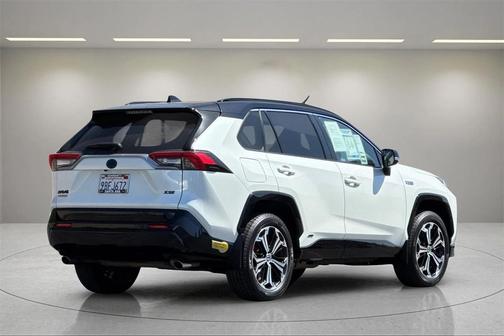 2022 Toyota RAV4 Prime XSE