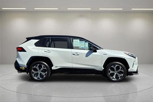 2022 Toyota RAV4 Prime XSE