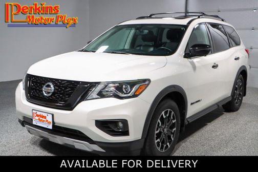 2020 Nissan Pathfinder SL 2WD