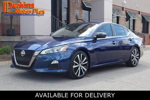 Deep Blue Pearl 2020 Nissan Altima SR FWD