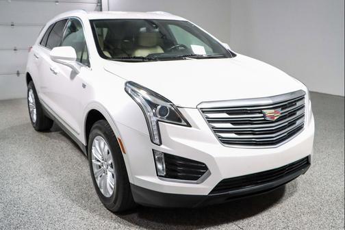 Crystal White Tricoat 2018 Cadillac XT5 Base