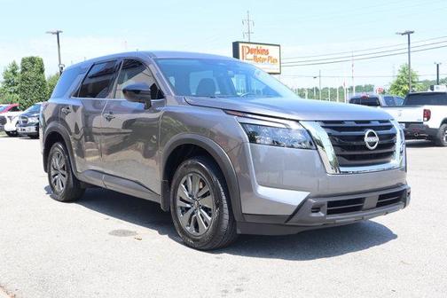 2024 Nissan Pathfinder S FWD