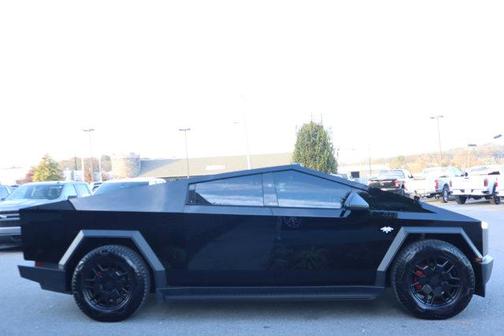 2024 Tesla Cybertruck Cyberbeast