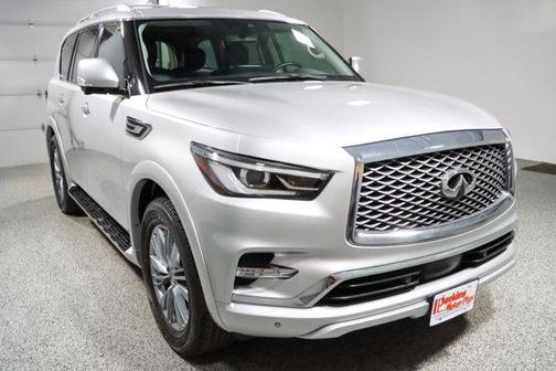 2023 INFINITI QX80 Luxe