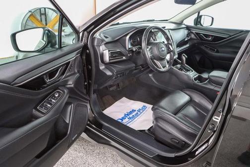 Crystal Black Silica 2023 Subaru Outback Limited XT