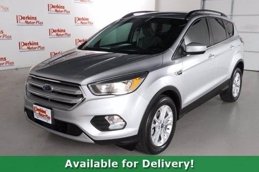 Photo 1 of 32 of 2018 Ford Escape SE