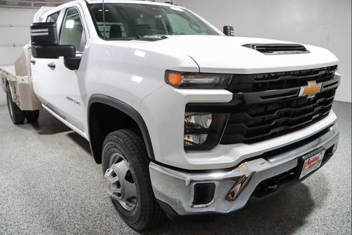 Summit White 2025 Chevrolet Silverado 3500 WT