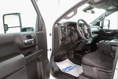 Summit White 2025 Chevrolet Silverado 3500 WT