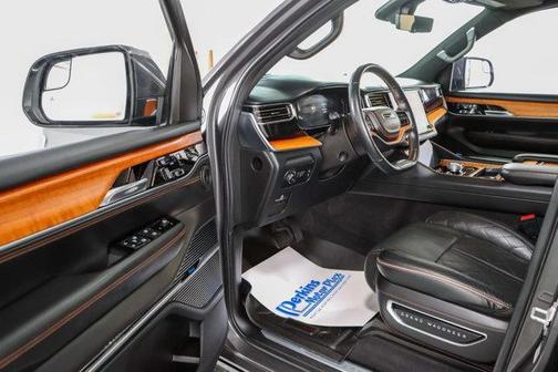Baltic Gray Metallic Clearcoat 2022 Jeep Grand Wagoneer Series III 4x4