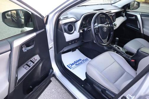 2016 Toyota RAV4 Hybrid XLE