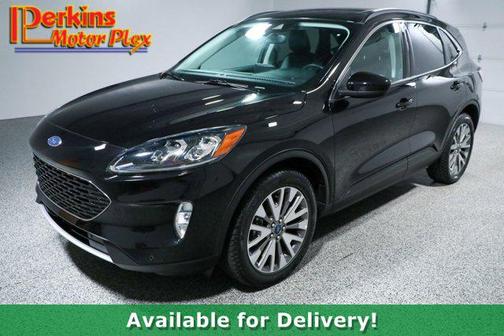 2022 Ford Escape Titanium