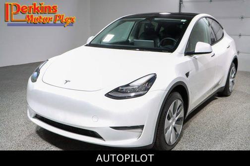 2023 Tesla Model Y LONG RANGE AWD