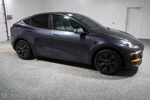 2025 Tesla Model Y Long Range Dual Motor All-Wheel Drive