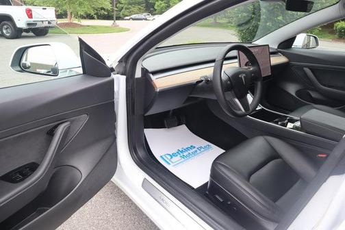 2020 Tesla Model 3 Standard Range