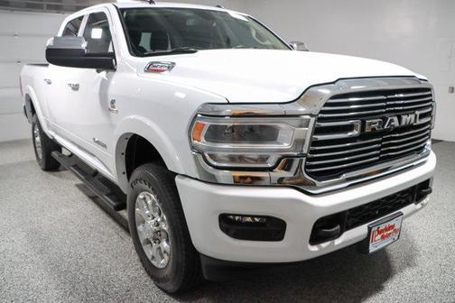 2022 RAM 2500 Laramie Crew Cab 4x4 6'4' Box