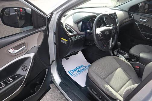 2018 Hyundai SANTA FE SE