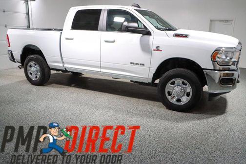 Bright White Clearcoat 2022 RAM 2500 Big Horn Crew Cab 4x4 6'4' Box