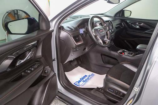 2024 GMC Terrain AWD AT4
