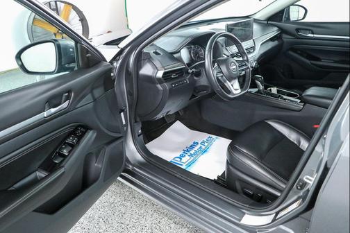 Gun Metallic 2023 Nissan Altima 2.5 SL