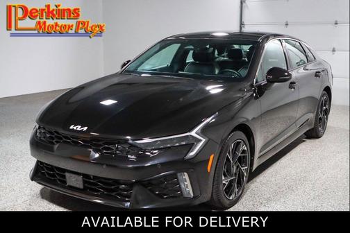 Aurora Black Pearl 2025 Kia K5 GT-Line