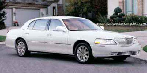2003 Lincoln Town Car