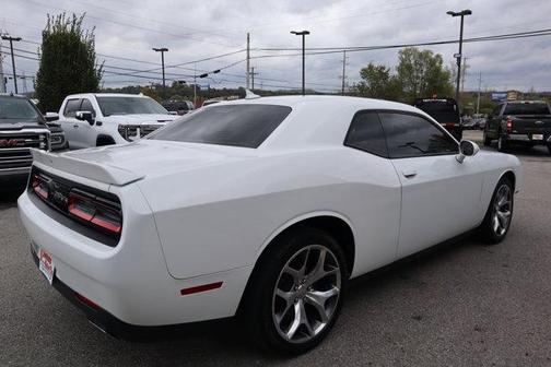 2016 Dodge Challenger SXT