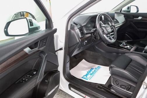 2023 Audi Q5 45 S line Prestige