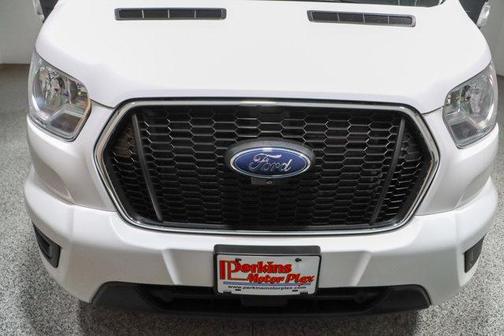 Oxford White 2022 Ford Transit-350 XLT