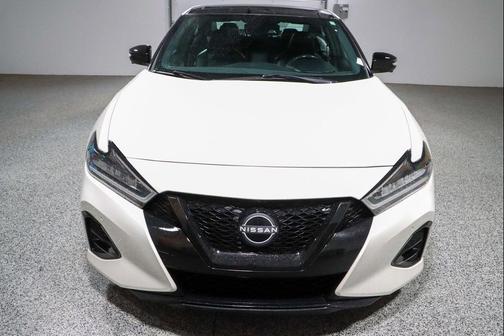 Pearl White Tricoat 2023 Nissan Maxima SR Xtronic CVT