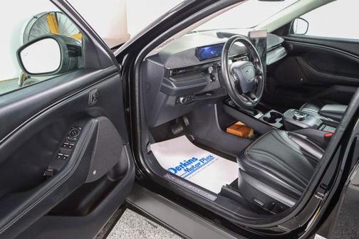 2022 Ford Mustang Mach-E Premium