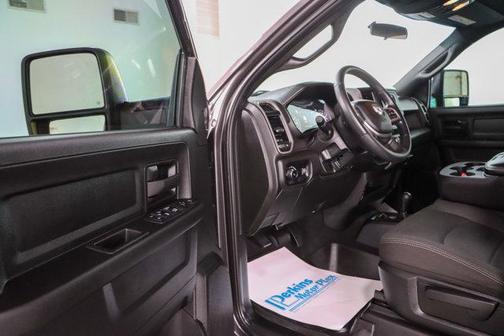 2024 RAM 2500 Tradesman Crew Cab 4x4 6'4' Box