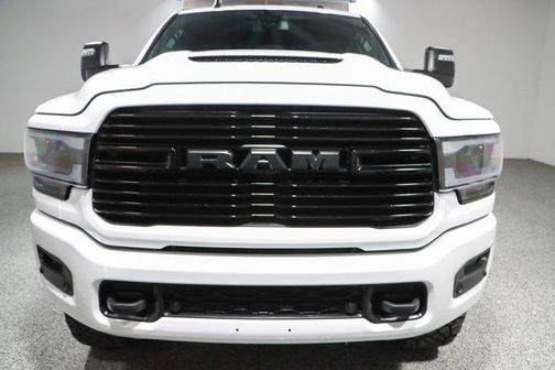 2023 RAM 2500 Laramie Crew Cab 4x4 6'4' Box