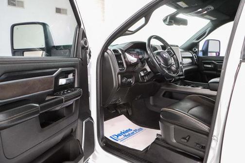 2023 RAM 2500 Laramie Crew Cab 4x4 6'4' Box